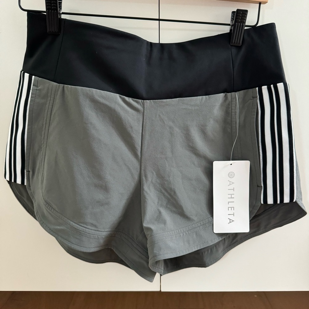 NWT Athleta Ascender short | size 8 | grey with black/white striped accent